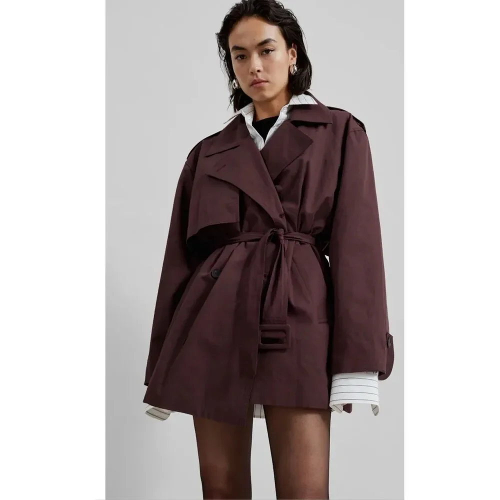 The Frankie Shop Lisburn Short Trench Coat Belted in Burgundy One Size O/S - Picture 2 of 15
